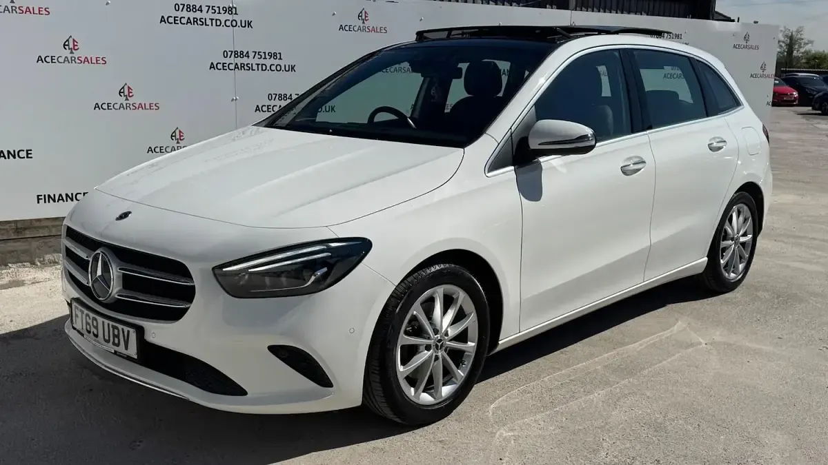 Used Mercedes B200 Premium Plus 2019 White Hatchback