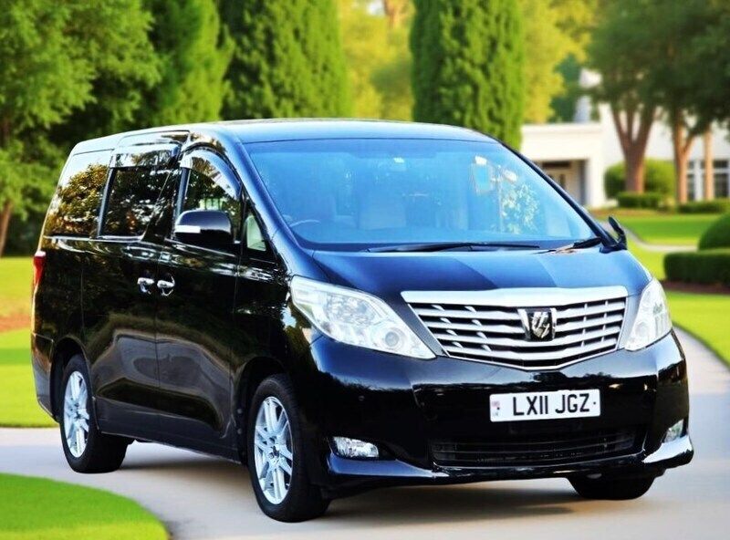 Black Used 2011 Toyota Alphard Luxury MPV | £9,995 (Fair price) - Image 1/4