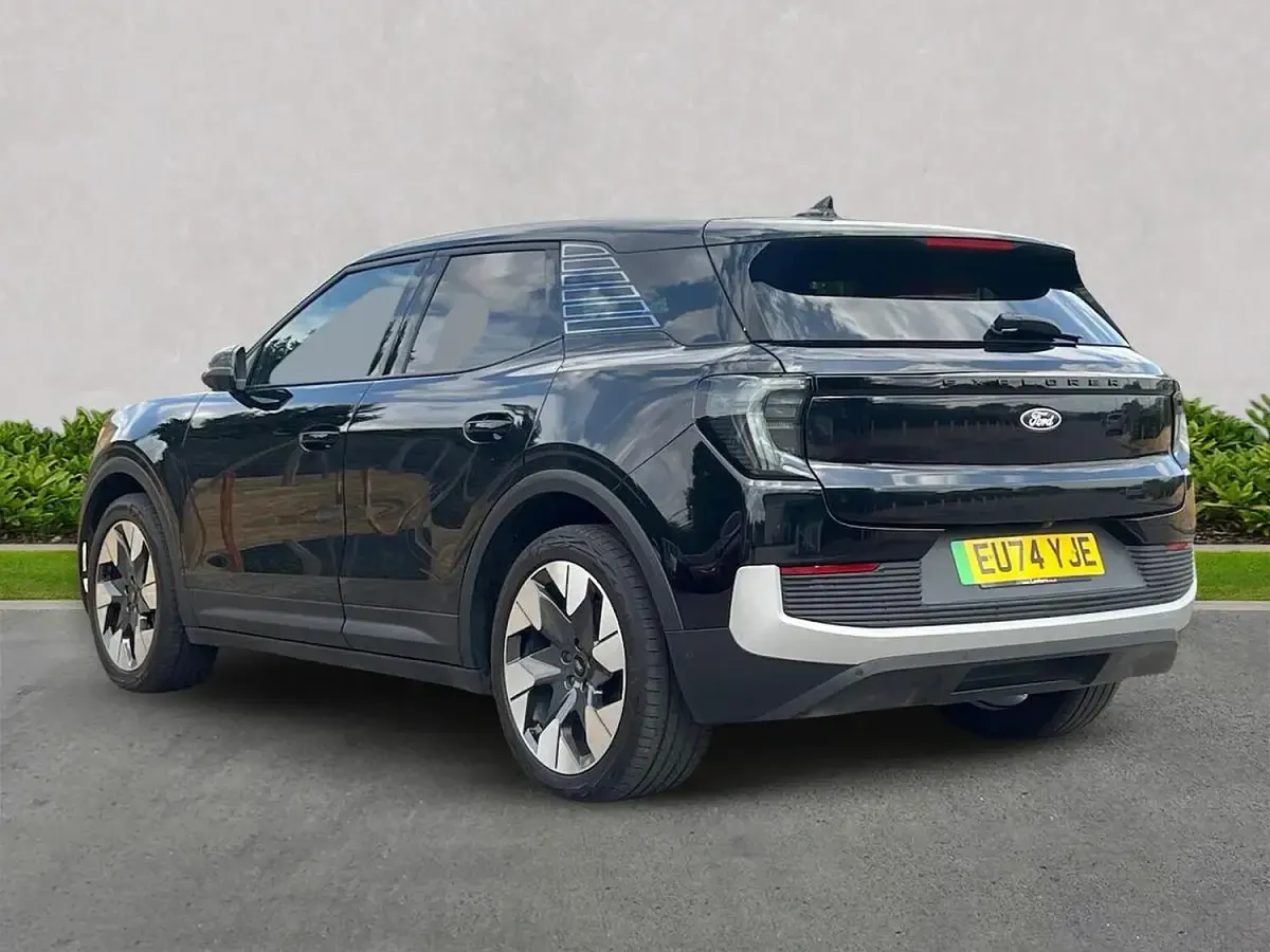 Used Ford Explorer Premium 210 kW (286 HP) 2025 Black SUV