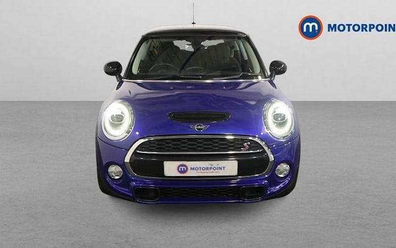 Begagnad Mini Cooper S Classic 192 HK (141 kW) 2019 Blå Halvkombi