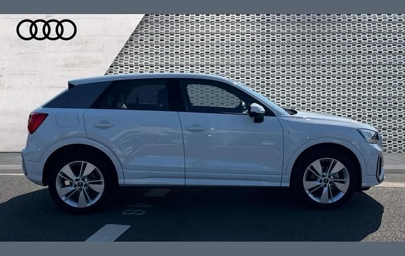 Used Audi Q2 S-Line 190 HP (139 kW) 2023 White  SUV