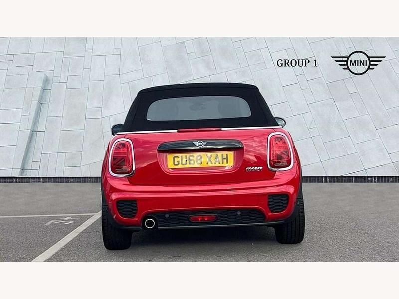 Used Mini Cooper Cabriolet Chili 136 HP (100 kW) 2018 Red Cabriolet
