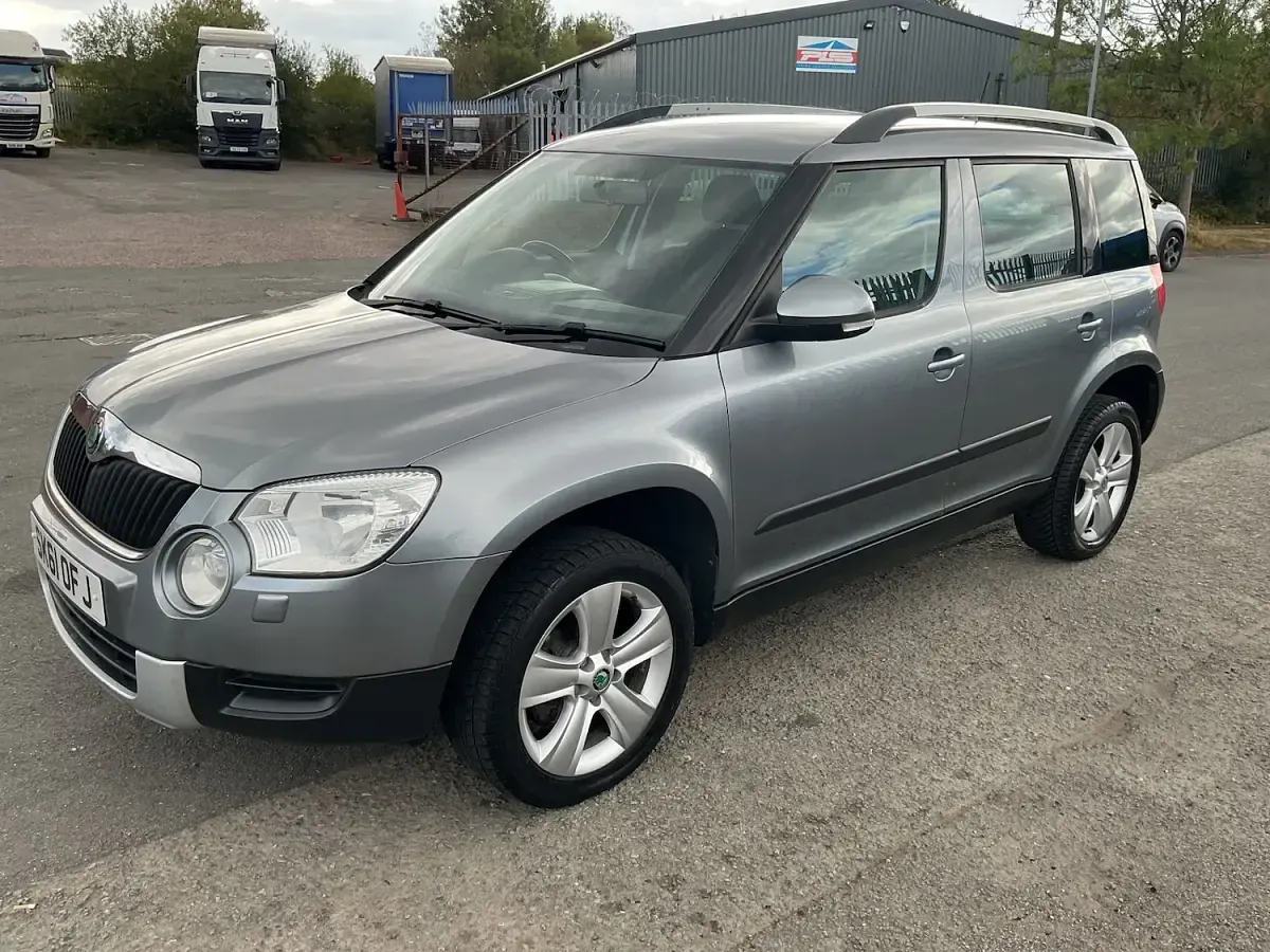 Used Skoda Yeti SE 140 HP (102 kW) 2012 Grey SUV