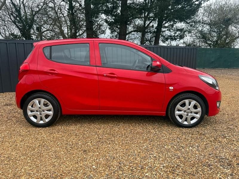 Second-hand Vauxhall Viva 75 CP (55 kW) 2015 Roșu Hatchback