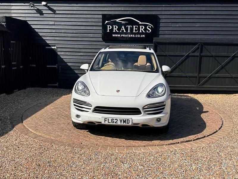 Usado Porsche Cayenne 245 HP (180 kW) 2012 Branco SUV
