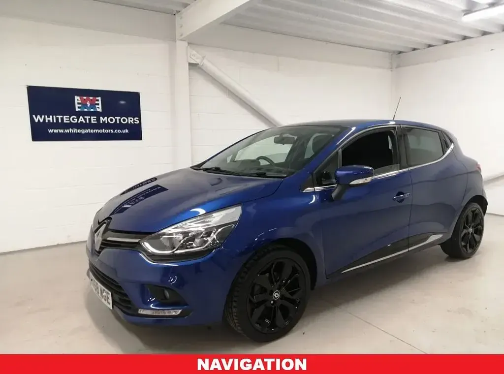 Used Renault Clio IV Iconic 75 HP (55 kW) 2018 Blue Hatchback