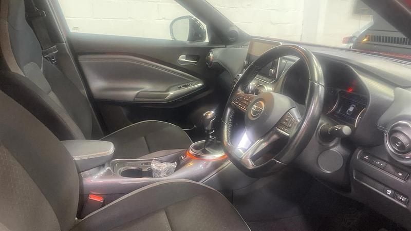 Used Nissan Juke N-Connecta 117 HP (86 kW) 2020 Red SUV