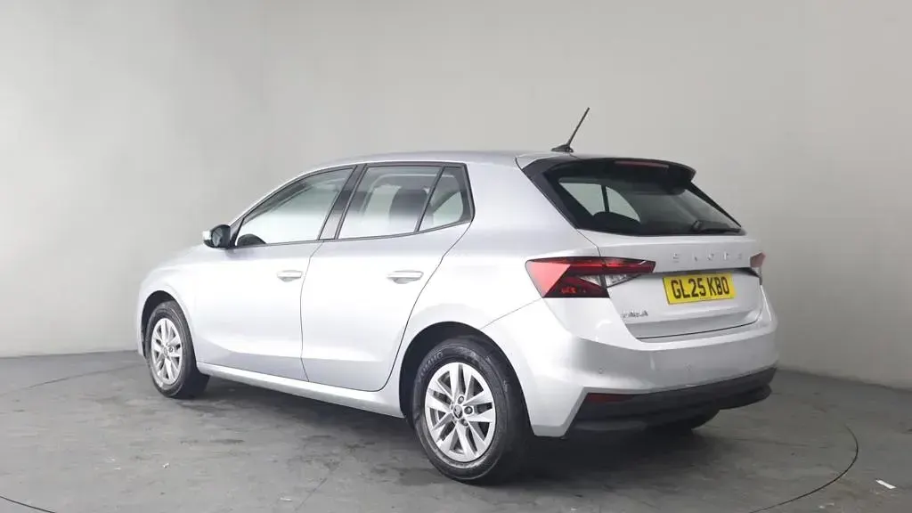 Used Skoda Fabia SE 95 HP (69 kW) 2025 Silver Hatchback