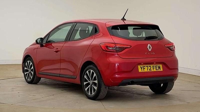 Used Renault Clio V Evolution 90 HP (66 kW) 2022 Red  Hatchback