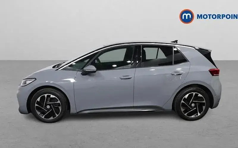 Usado VW ID.3 Pro 150 kW (204 HP) 2025 Cinzento Citadino