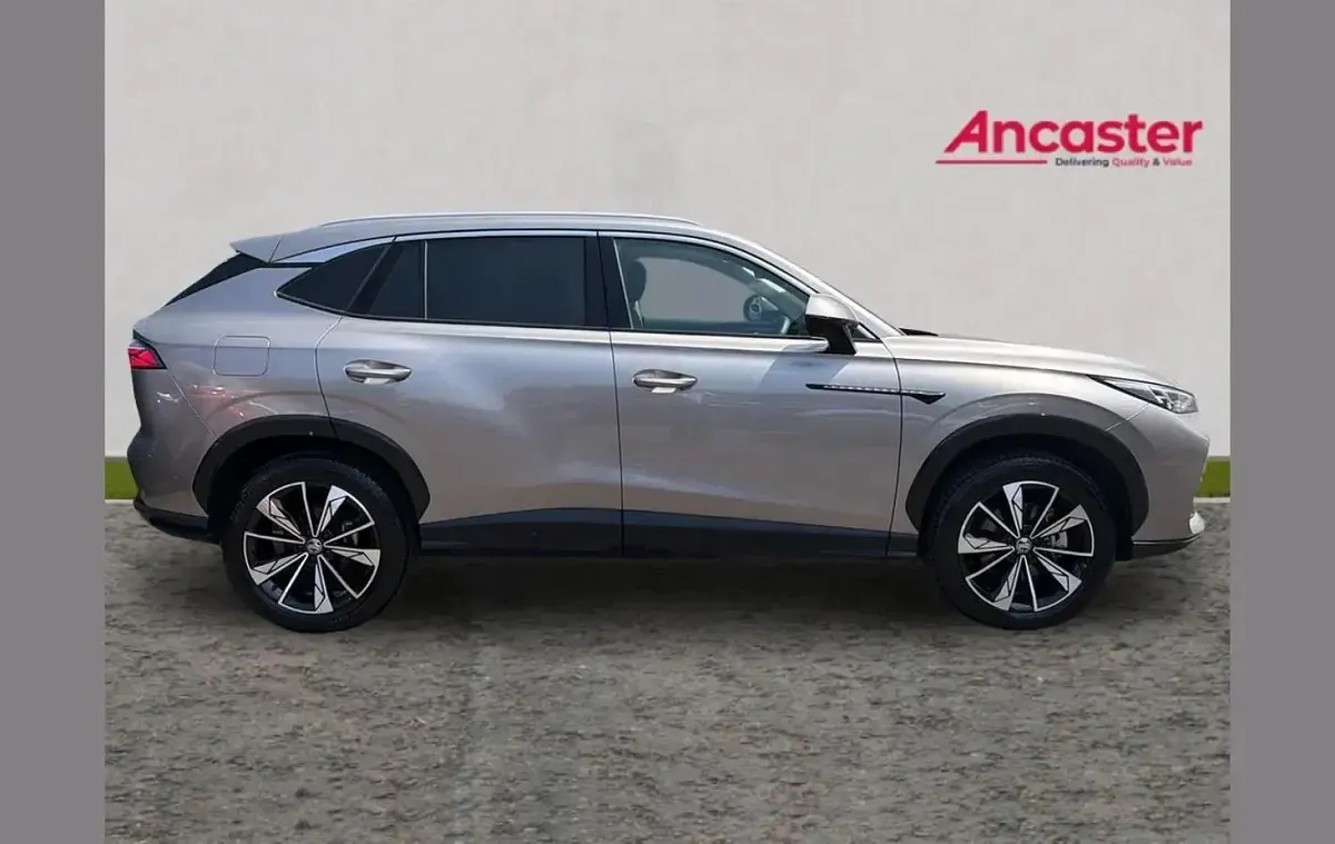 Used MG HS Trophy 170 HP (125 kW) 2025 Silver SUV