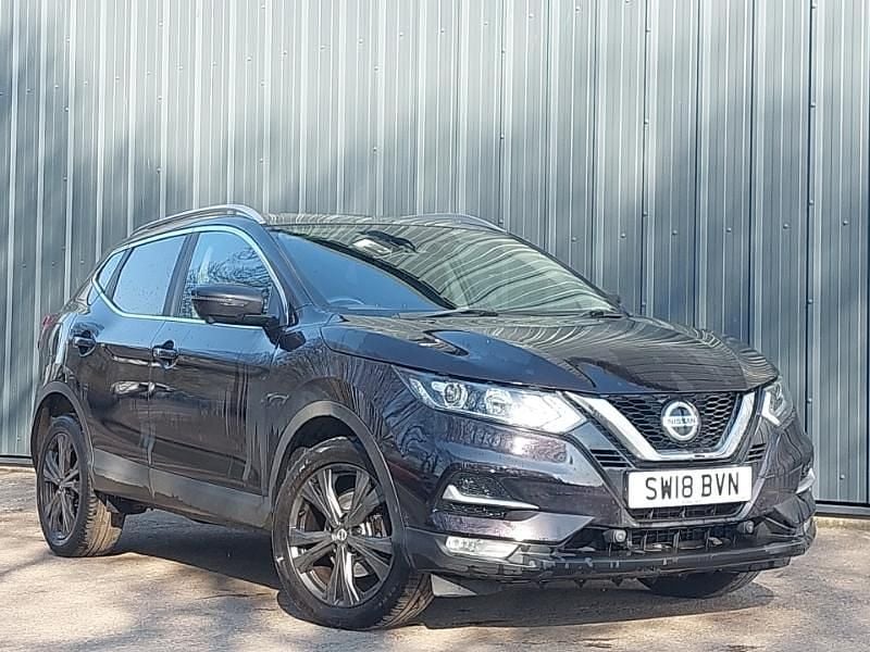 Used Nissan Qashqai N-Connecta 110 HP (80 kW) 2018 Black SUV
