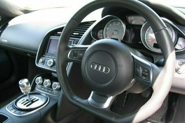 Begagnad Audi R8 Coupé 420 HK (308 kW) 2010 Sportkupé
