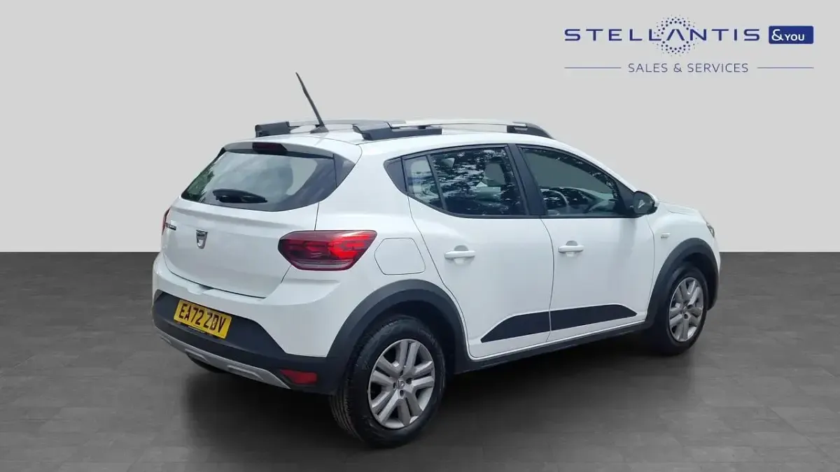 Used Dacia Sandero Comfort 89 HP (65 kW) 2023 White