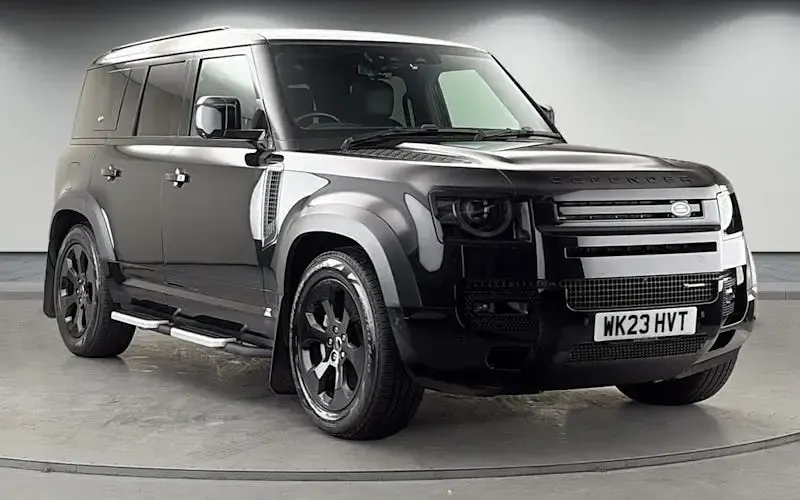 Usado Land Rover Defender HSE Dynamic 404 HP (297 kW) 2023 SUV