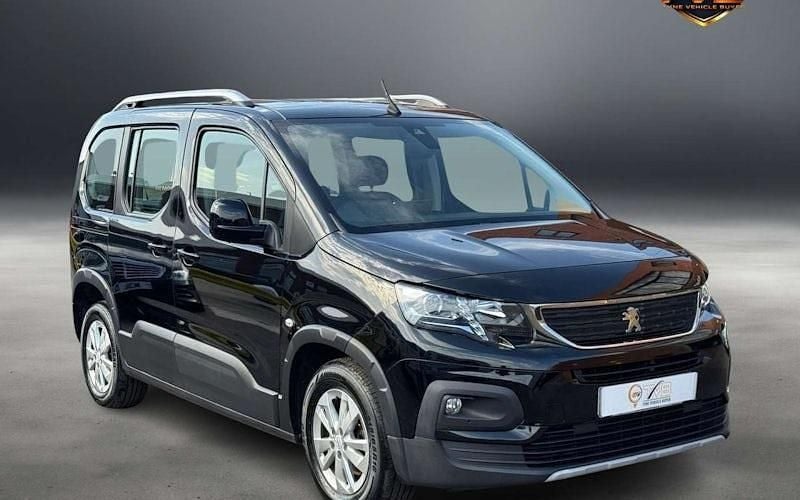 Used Peugeot Rifter Allure 110 HP (80 kW) 2022 MPV
