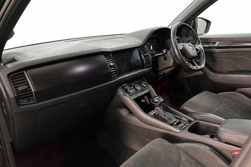 Used Skoda Kodiaq SportLine 147 HP (108 kW) 2022 Black magic pearl effect SUV
