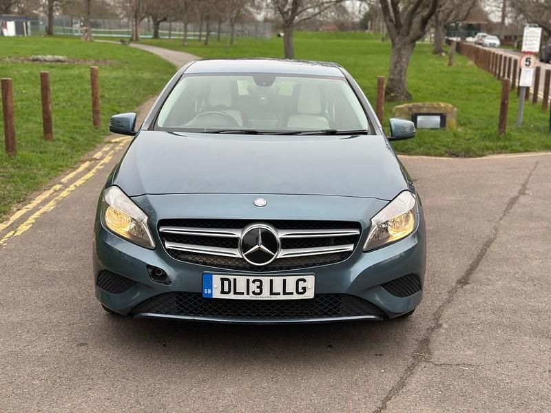 Used Mercedes A180 2013 Blue Hatchback