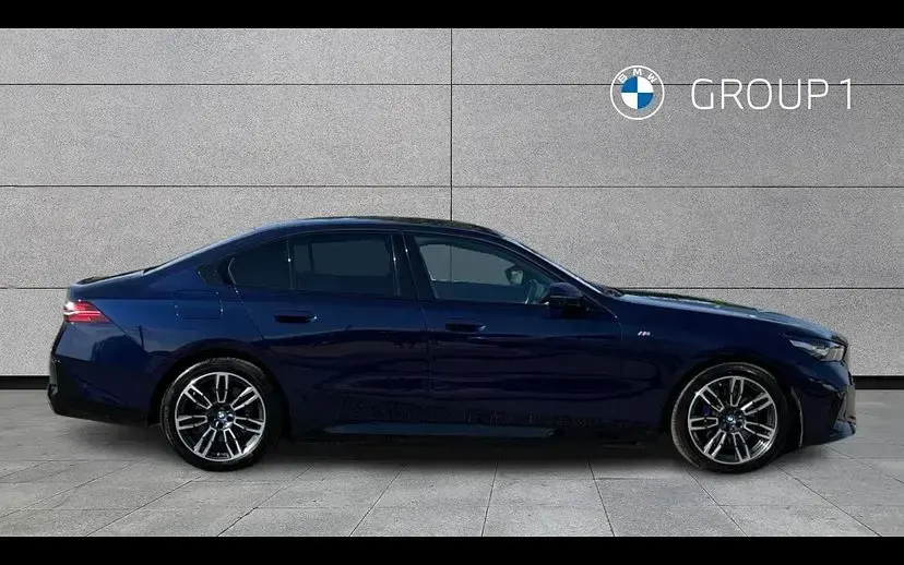 Used BMW 530e M Sport 295 HP (216 kW) 2024 Tanzanite blue Sedan