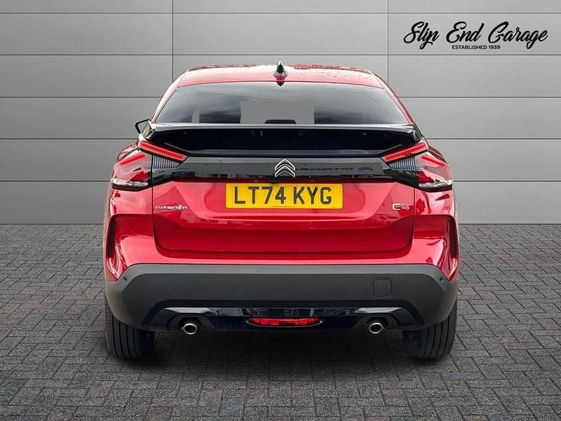 Używany Citroën C4 PureTech 127 KM (93 kW) 2024 Czerwony Hatchback