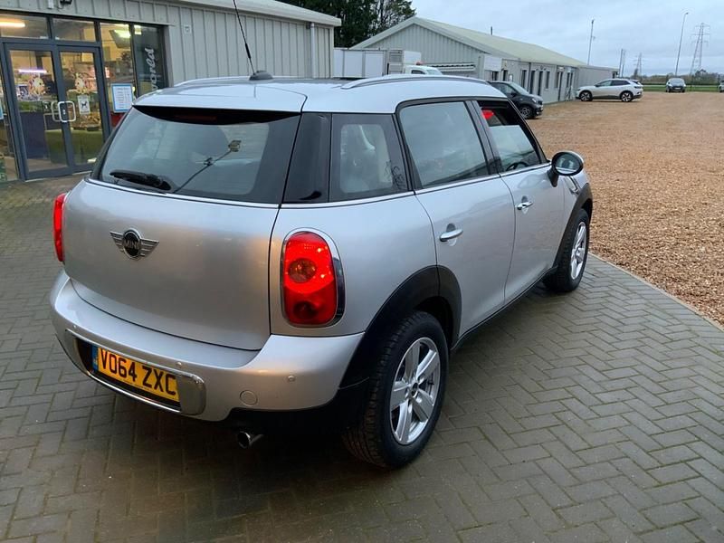 Used Mini ONE 98 HP (72 kW) 2014 Silver Hatchback