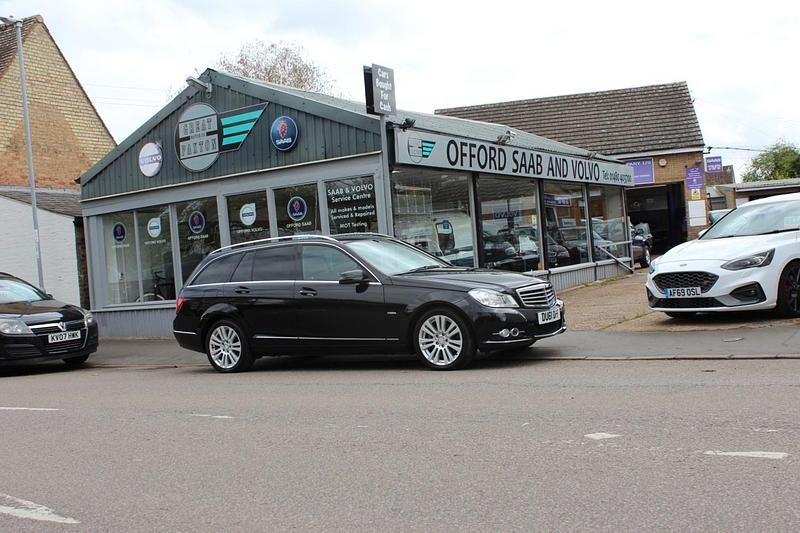 Begagnad Mercedes C250 Elegance 2011 Svart Kombi
