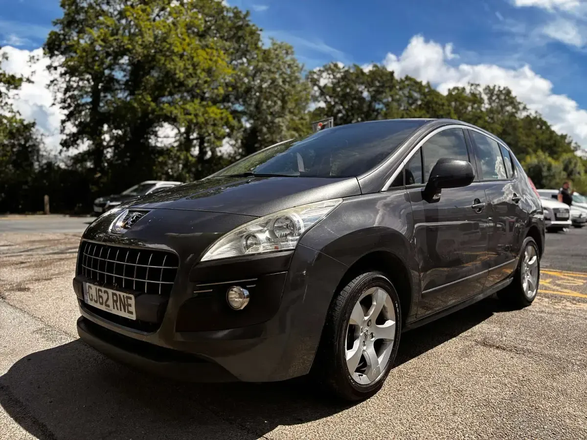 Used Peugeot 3008 Active 112 HP (82 kW) 2012 Grey Estate