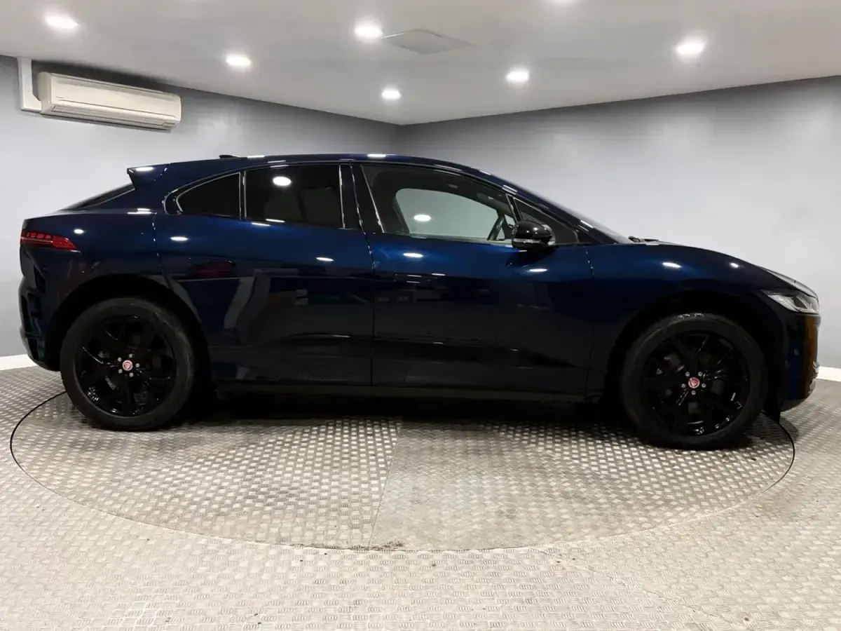 Begagnad Jaguar I-Pace 294 kW (400 HK) 2023 Blå SUV