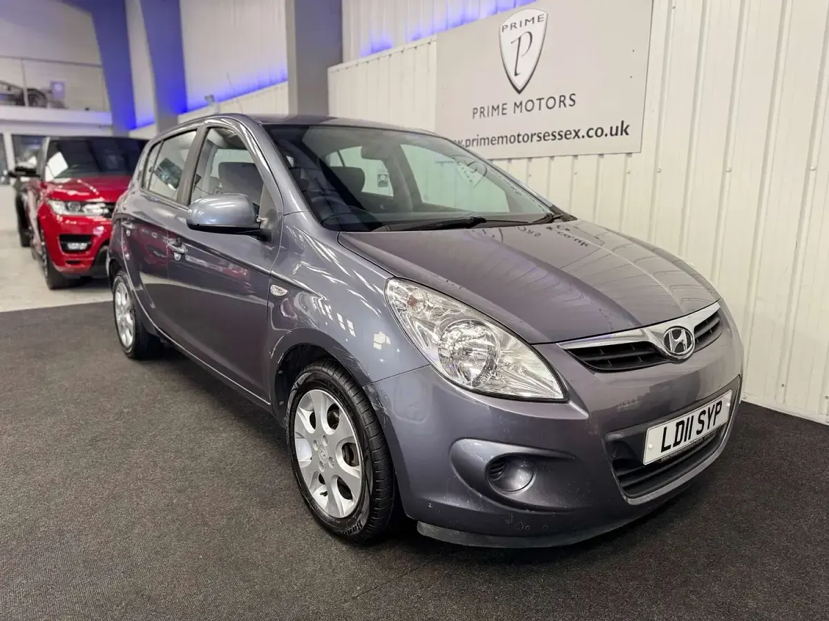 Used Hyundai i20 Comfort 2011 Grey Hatchback