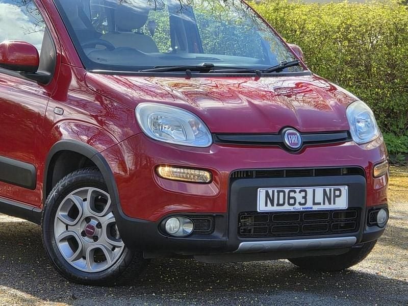 Used Fiat Panda 75 HP (55 kW) 2013 Red Hatchback