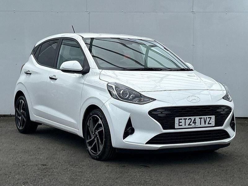 White Used 2024 Hyundai i10 Premium Hatchback | £15,381 (Fair price) - Image 1/4