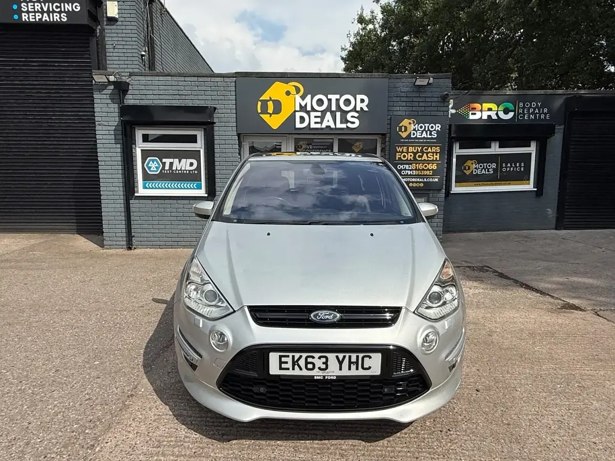 Used Ford S-MAX Titanium X 200 HP (147 kW) 2013 Silver MPV