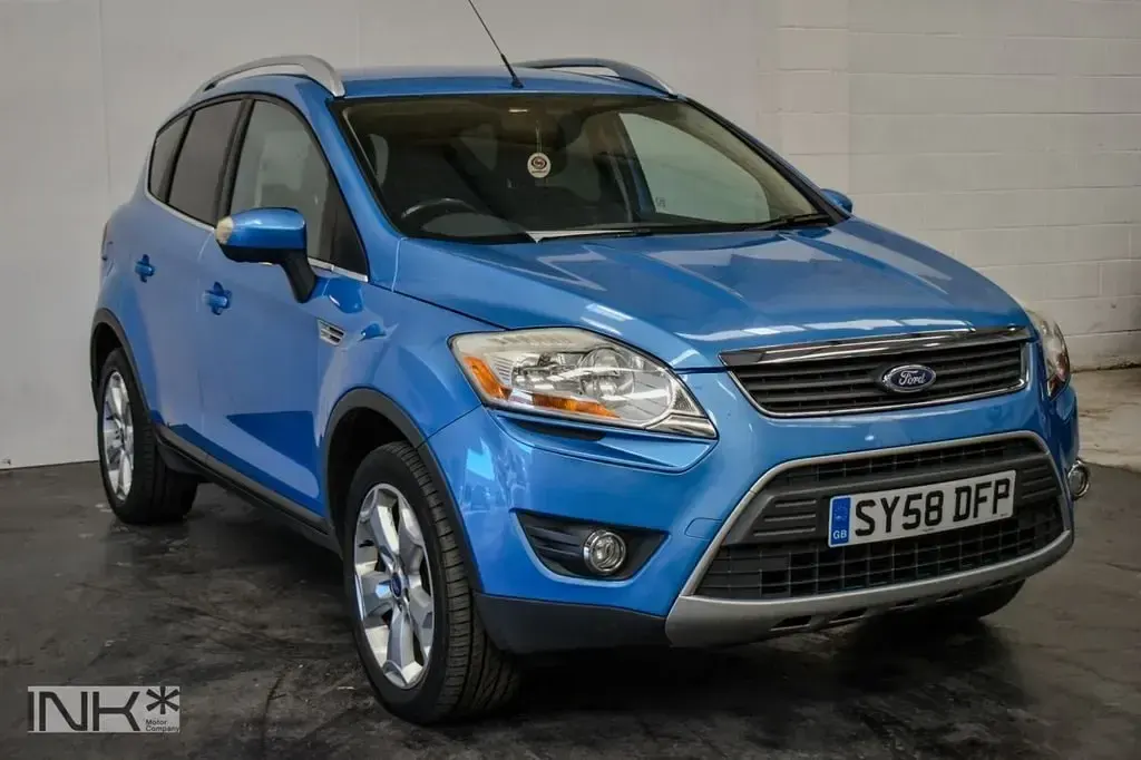 Usado Ford Kuga Zetec 136 HP (100 kW) 2009 Azul SUV