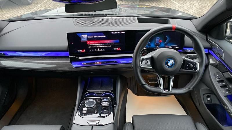 Used BMW i5 Comfort Edition 436 kW (593 HP) 2023 Black Sedan