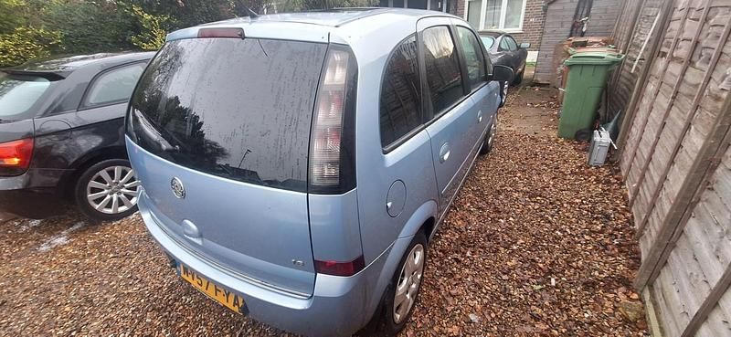 Used Vauxhall Meriva Design Edition 2007 Blue MPV