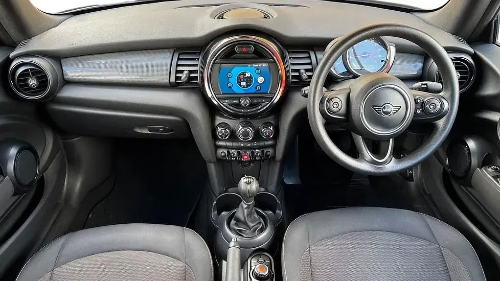 Used Mini Cooper Cabriolet 134 HP (98 kW) 2018 Blue Cabriolet