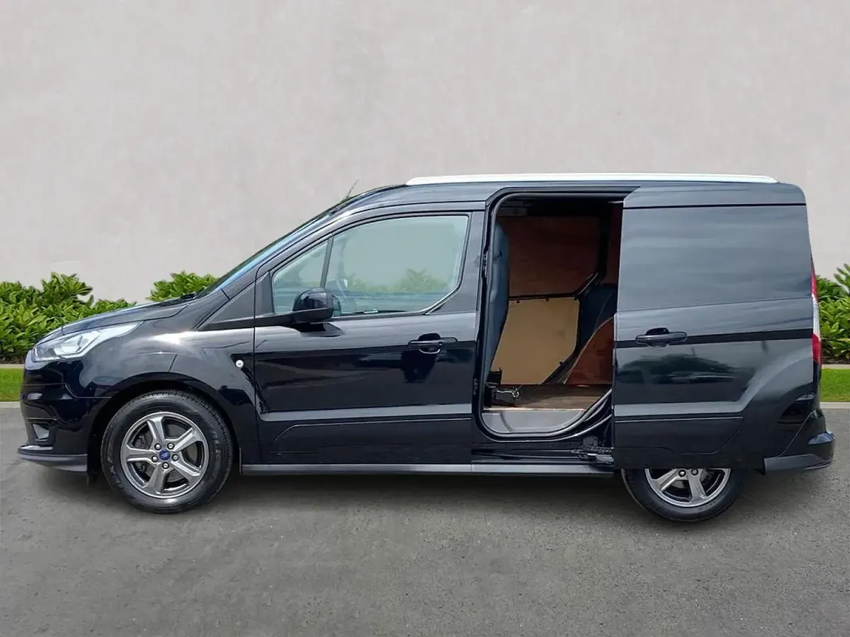 Used Ford Transit Sport 120 HP (88 kW) 2019 Black Van