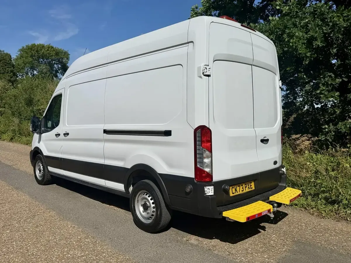 Used Ford Transit S 130 HP (95 kW) 2023 White Van
