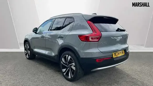 Usado Volvo XC40 Ultra 163 HP (119 kW) 2024 SUV