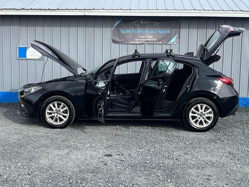 Used Mazda 3 2015 Black Hatchback