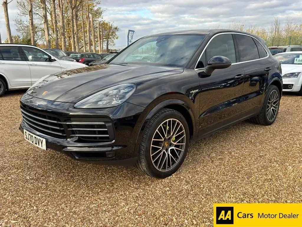 Used Porsche Cayenne 462 HP (339 kW) 2020 Black SUV