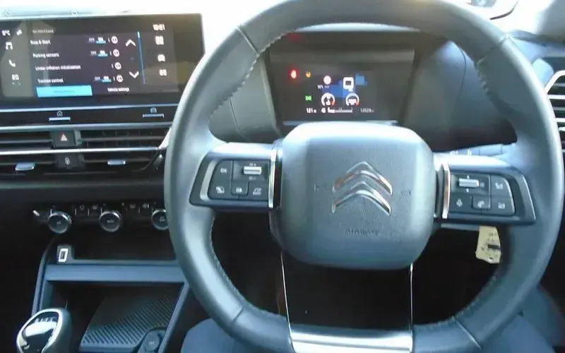 Begagnad Citroën C4 PureTech 101 HK (74 kW) 2023 Halvkombi