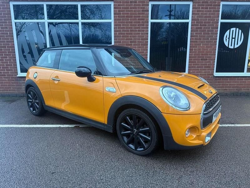 Orange Used 2016 Mini Cooper S Hatch Hatchback | £8,000 (Good price) - Image 1/4