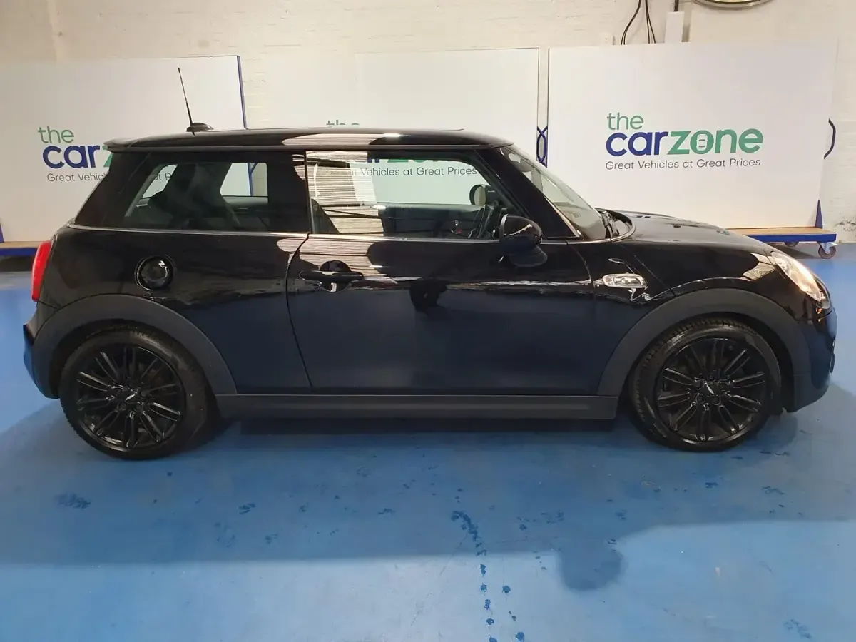 Usado Mini Cooper S Hatch 2015 Preto Citadino
