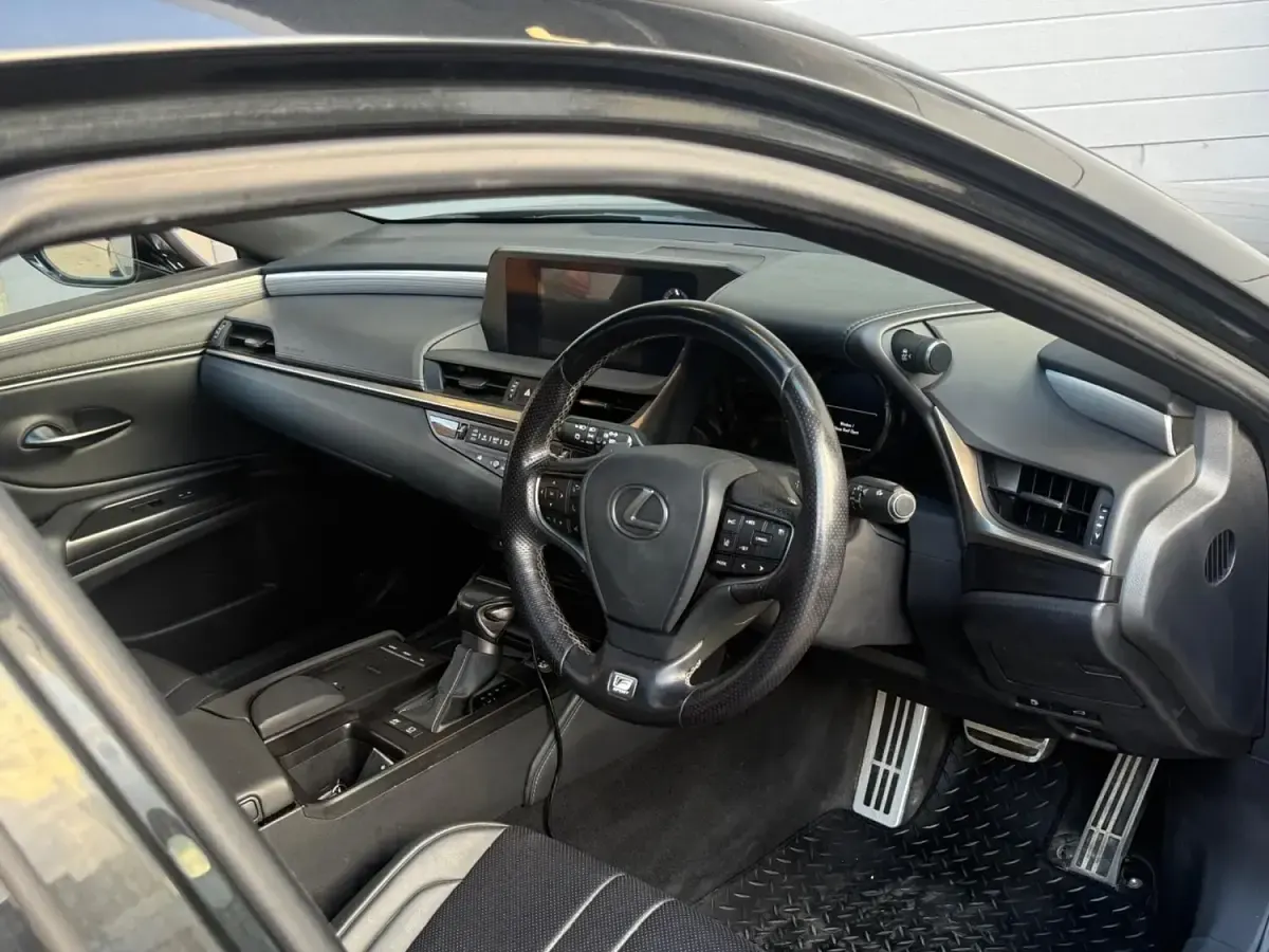 Used Lexus ES300H Sport Line 2020 Black Sedan