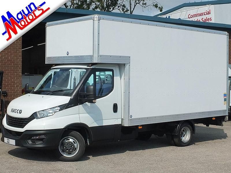 Used Iveco Daily 136 HP (100 kW) 2022 White Van