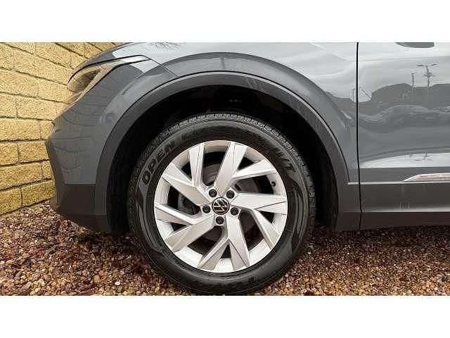 Used VW Tiguan Life 150 HP (110 kW) 2022 Grey SUV