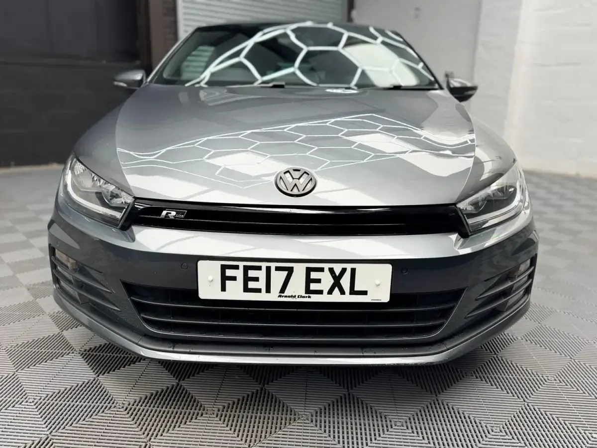 Begagnad VW Scirocco R-line 2017 Grå Sportkupé