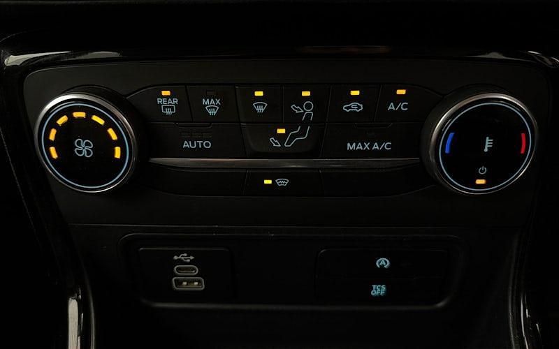 Usado Ford Ecosport Active 125 HP (91 kW) 2022 Prateado SUV