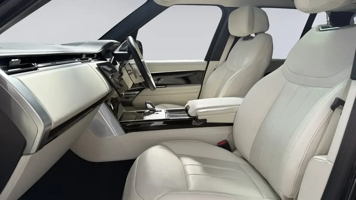 Begagnad Land Rover Range Rover Autobiography 2024 Svart SUV